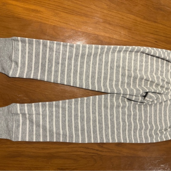 Gilligan & O'Malley Gray Striped Pajama Set - Picture 5 of 5